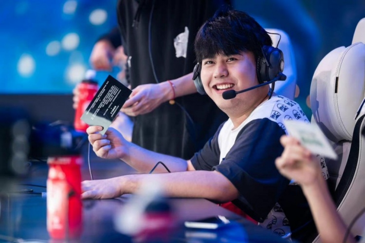 有着深厚情 有着深厚情