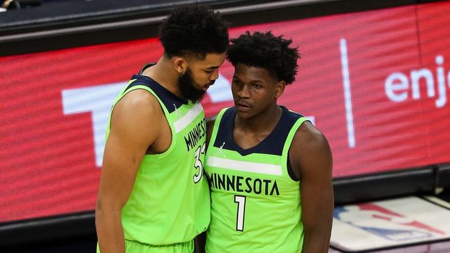 也借助传统 也借助传统