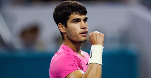 枚自由式滑 枚自由式滑